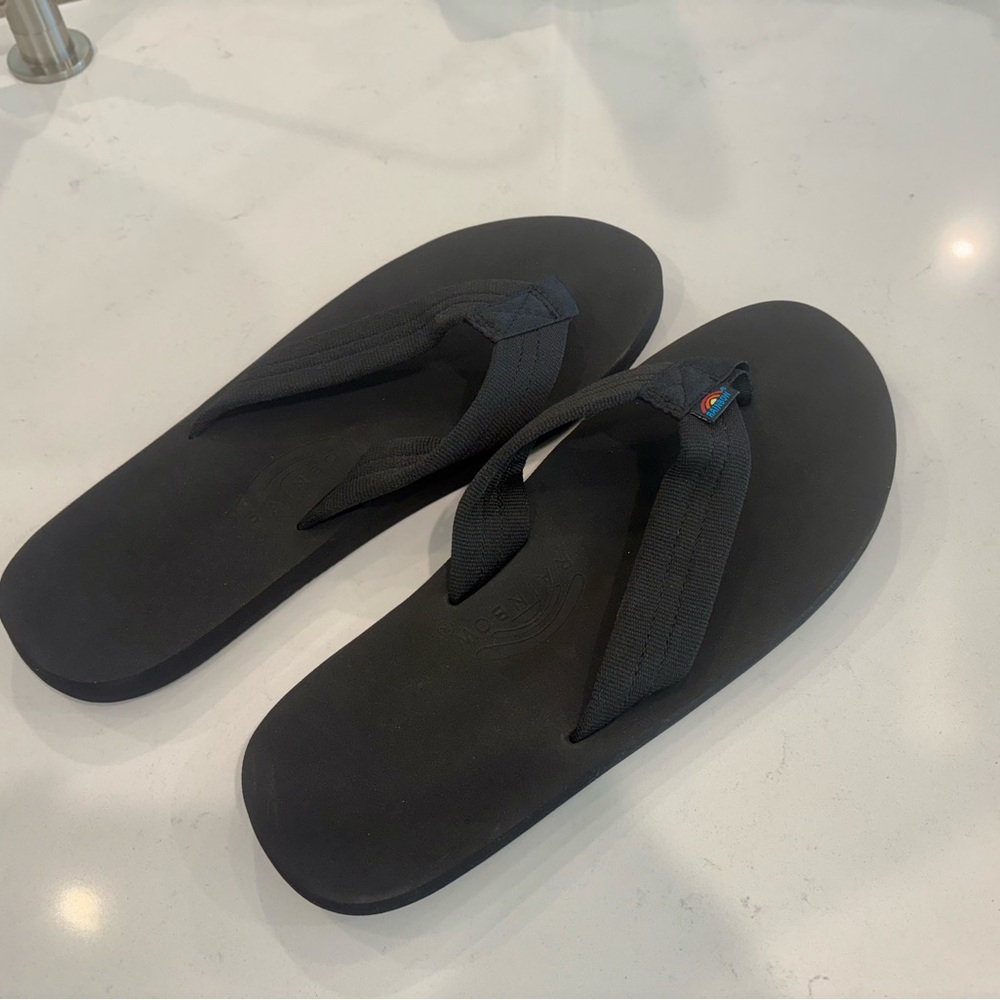 Rainbow Men's Black Foam Flip Flops Size L (9.5-10.5)